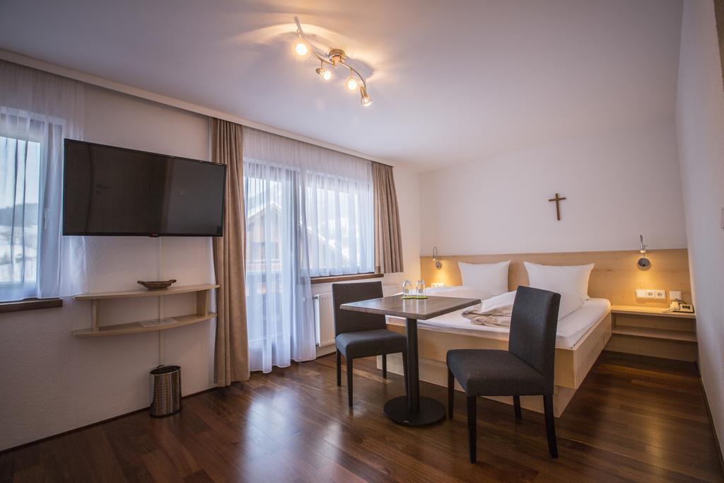 Gaestehaus-Pension Barbara Andelsbuch Cameră foto